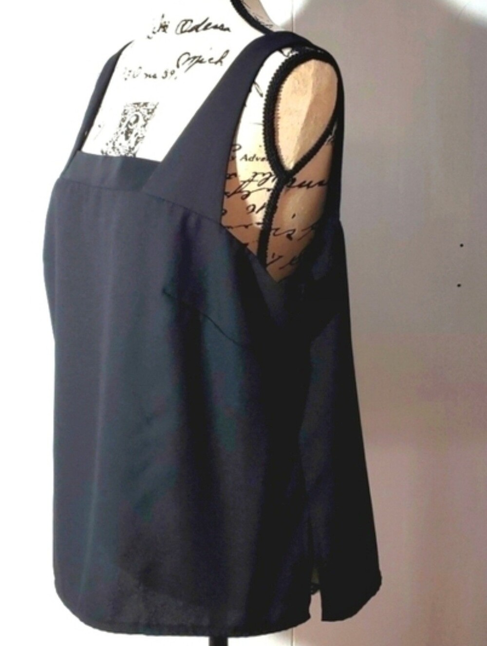 R.M Richard's| Womens Black Dressy Tank Square Neck Minimalist Neutral Sz.Large
